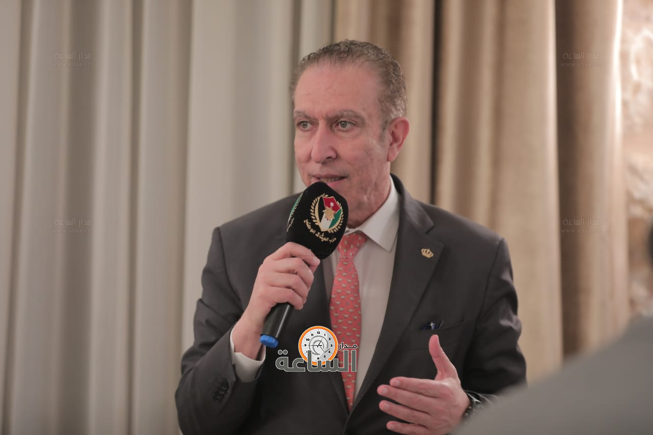 Madar Al-Saa Images 0.4966699980610565