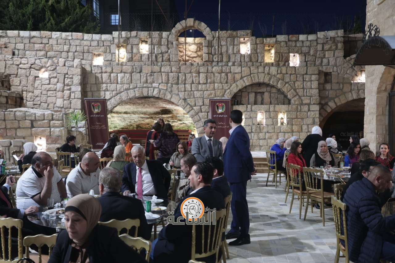 Madar Al-Saa Images 0.513898601564468