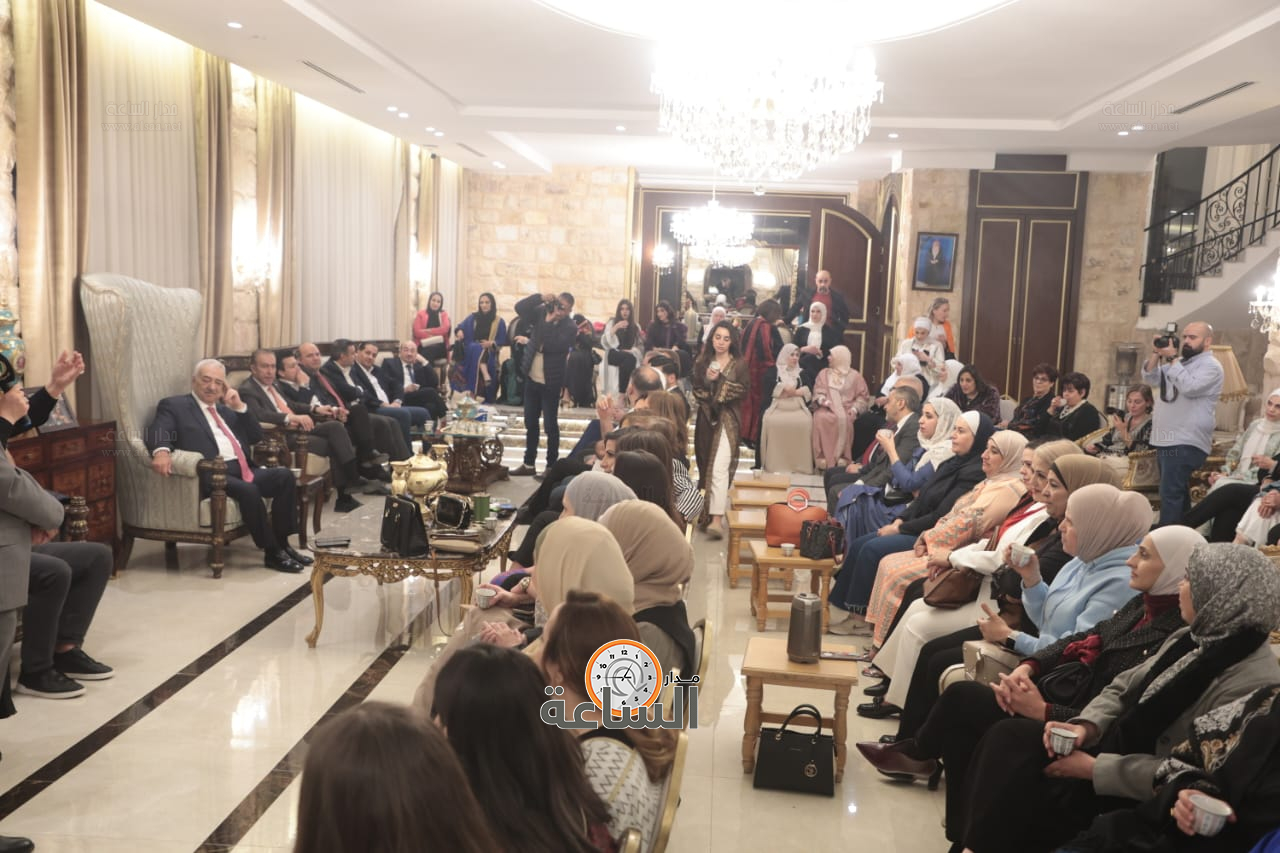 Madar Al-Saa Images 0.22904281572358687