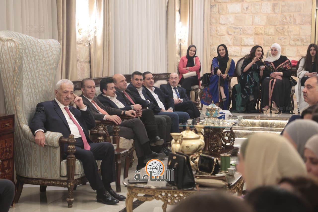 Madar Al-Saa Images 0.03527845036985666