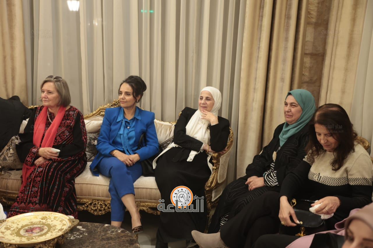 Madar Al-Saa Images 0.6760635080279016