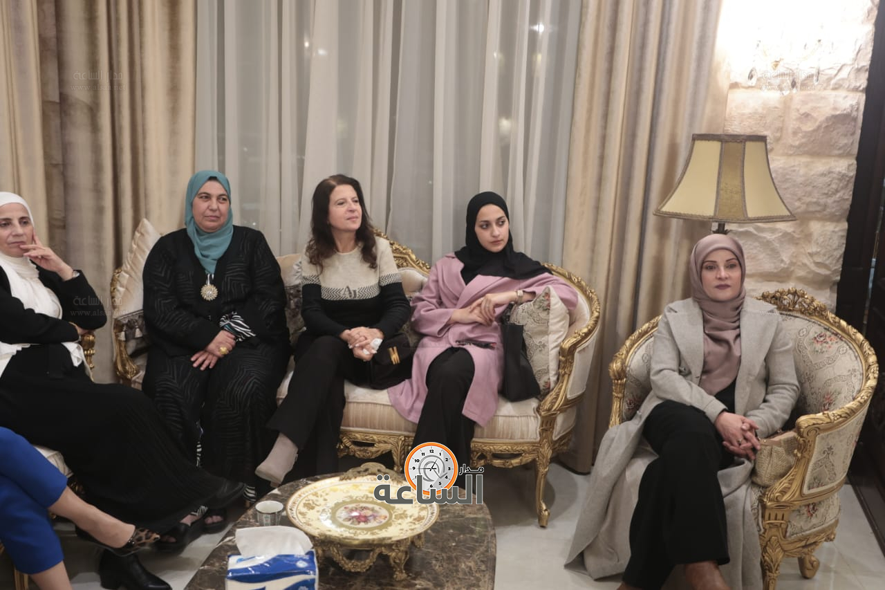 Madar Al-Saa Images 0.03687442123105256