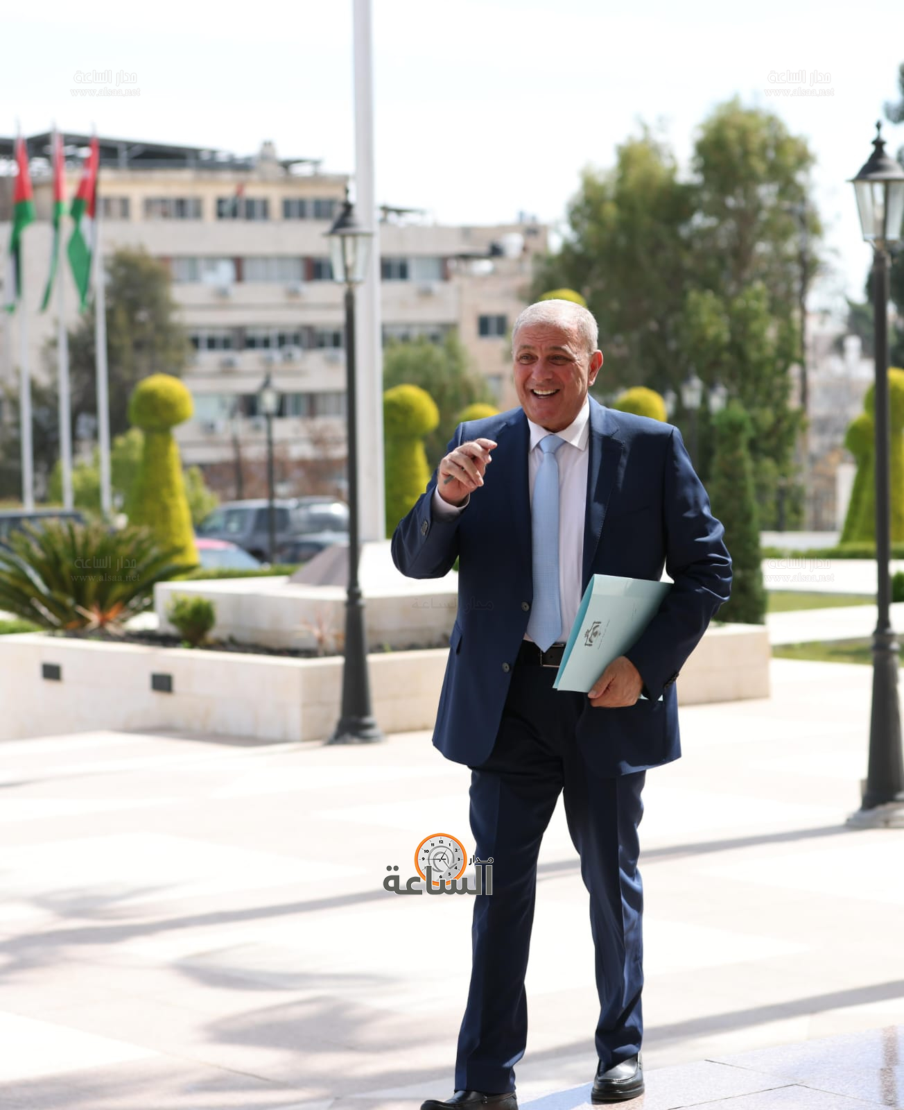 Madar Al-Saa Images 0.5829363005789119