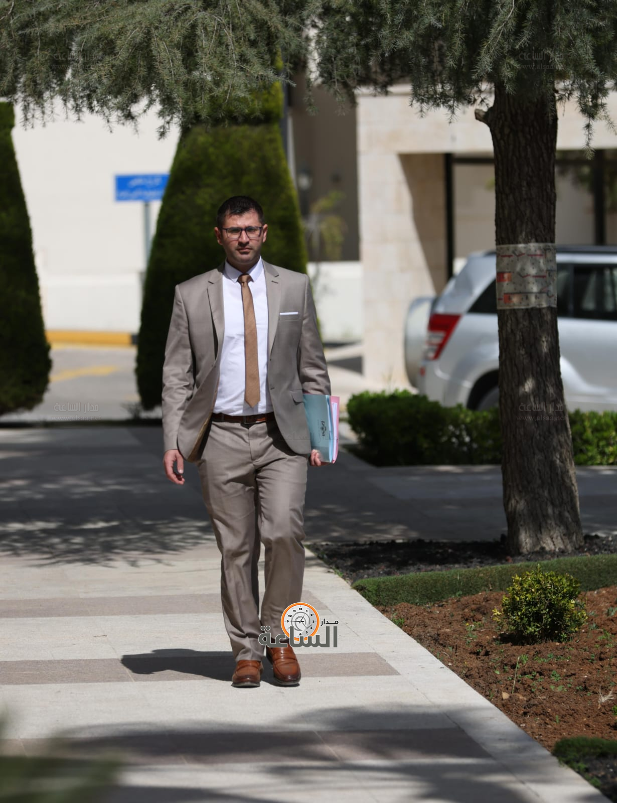 Madar Al-Saa Images 0.9609083439686887