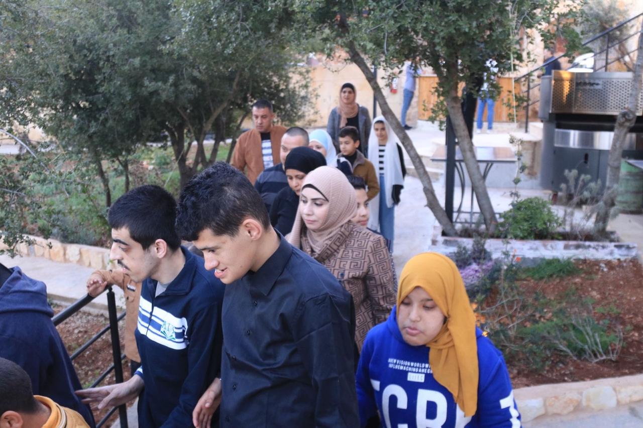 Madar Al-Saa Images 0.31109647628874004