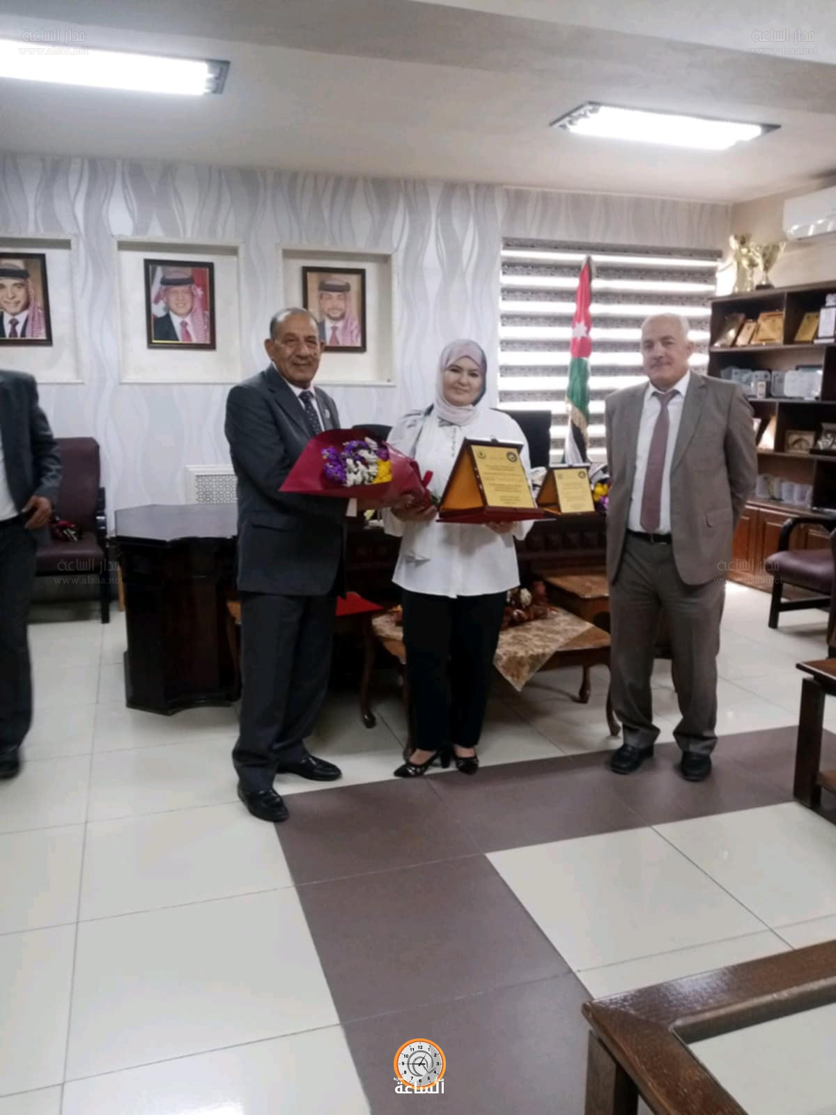 Madar Al-Saa Images 0.9209386421724512