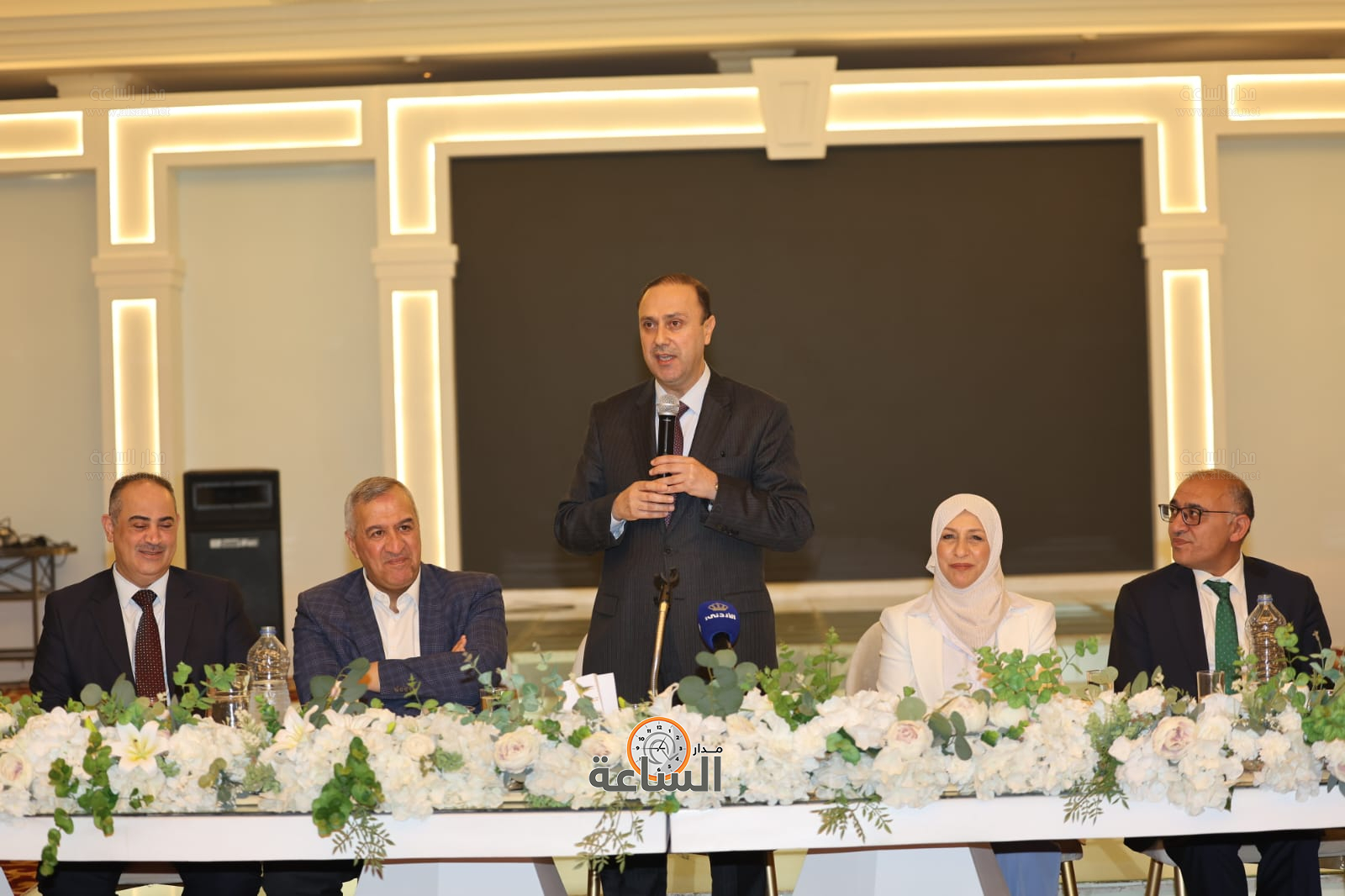 Madar Al-Saa Images 0.7351907160907591