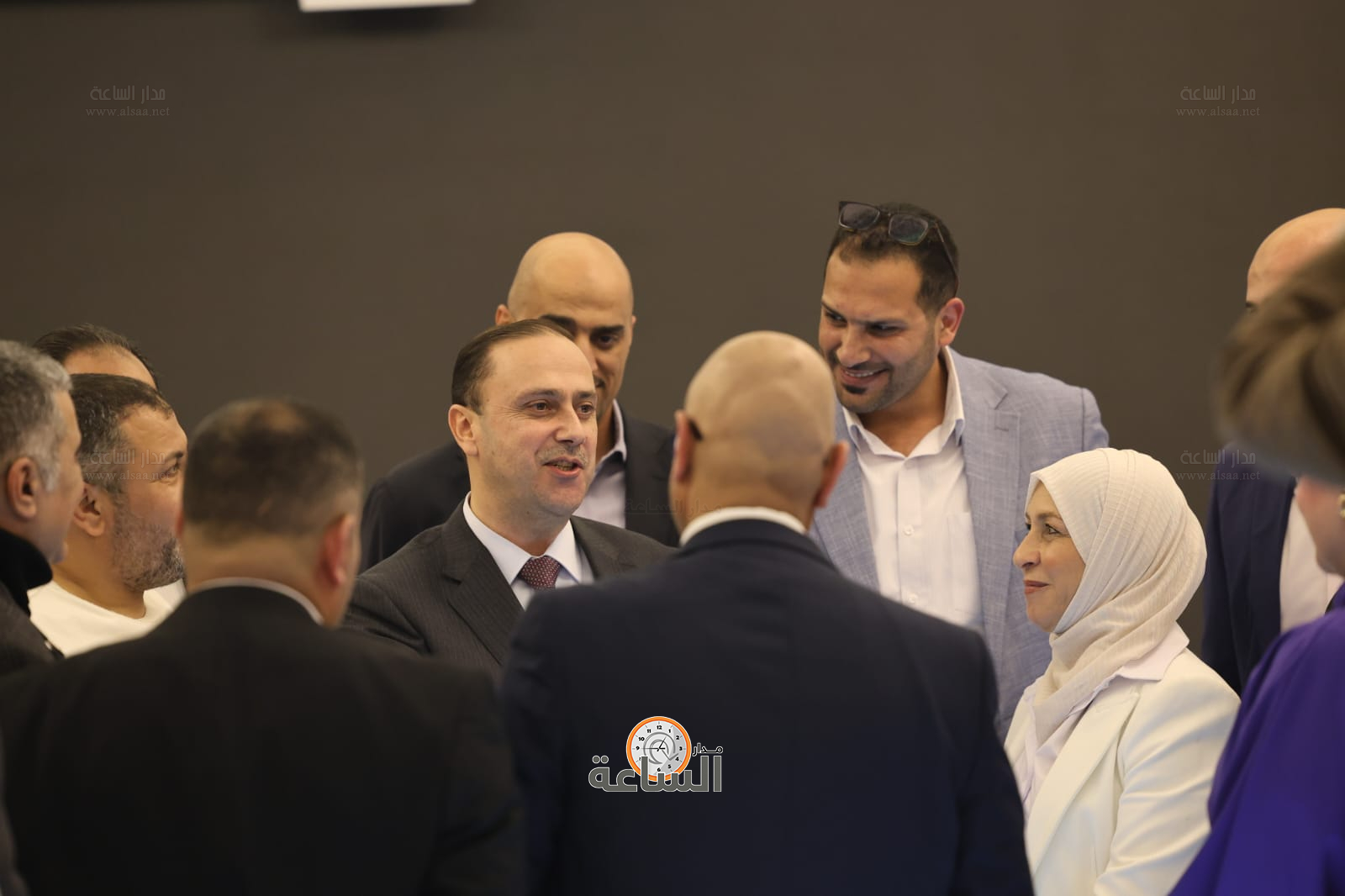 Madar Al-Saa Images 0.1820909274240059