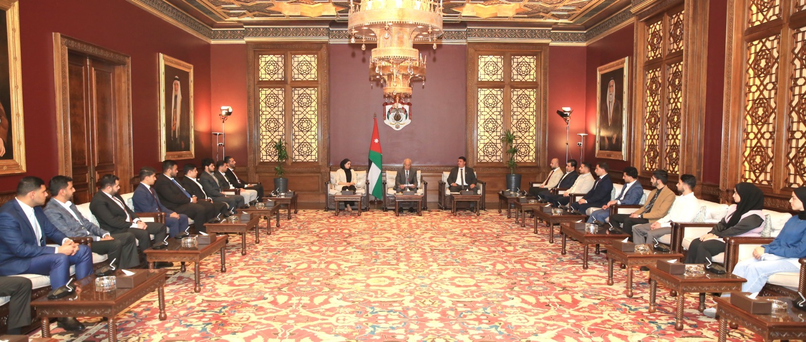 Madar Al-Saa Images 0.1641467158913399