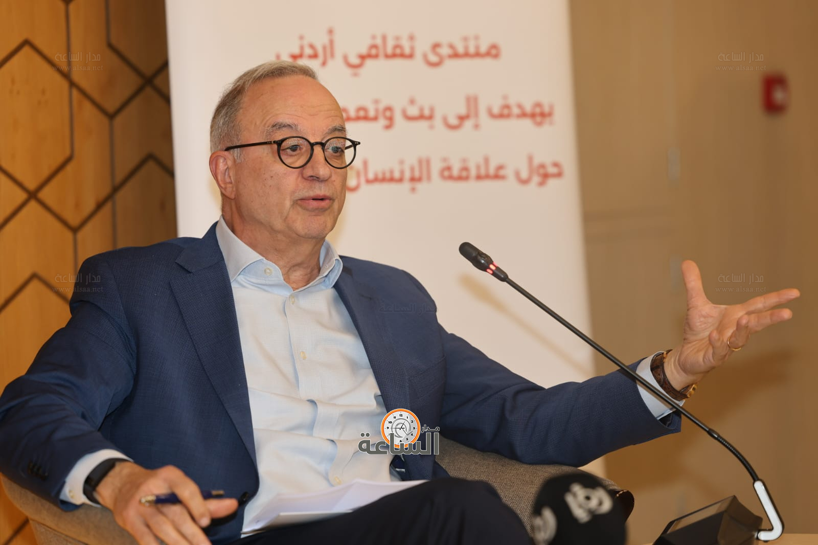 Madar Al-Saa Images 0.1145337890007716