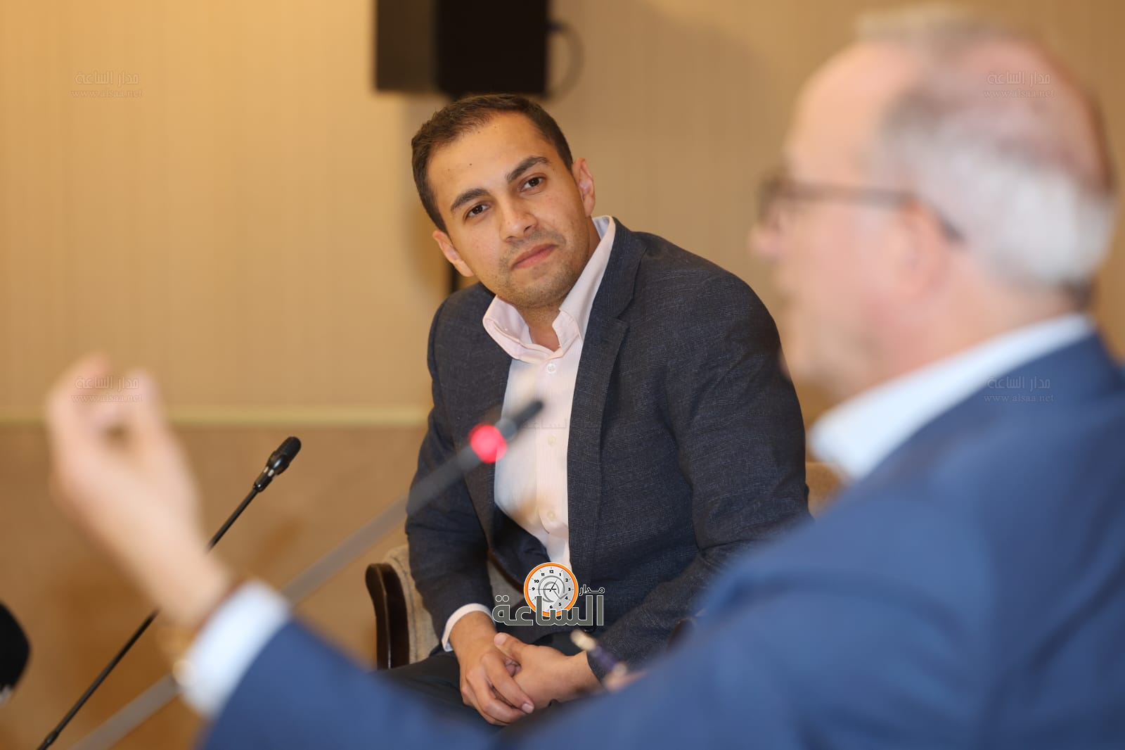 Madar Al-Saa Images 0.9794553180729946