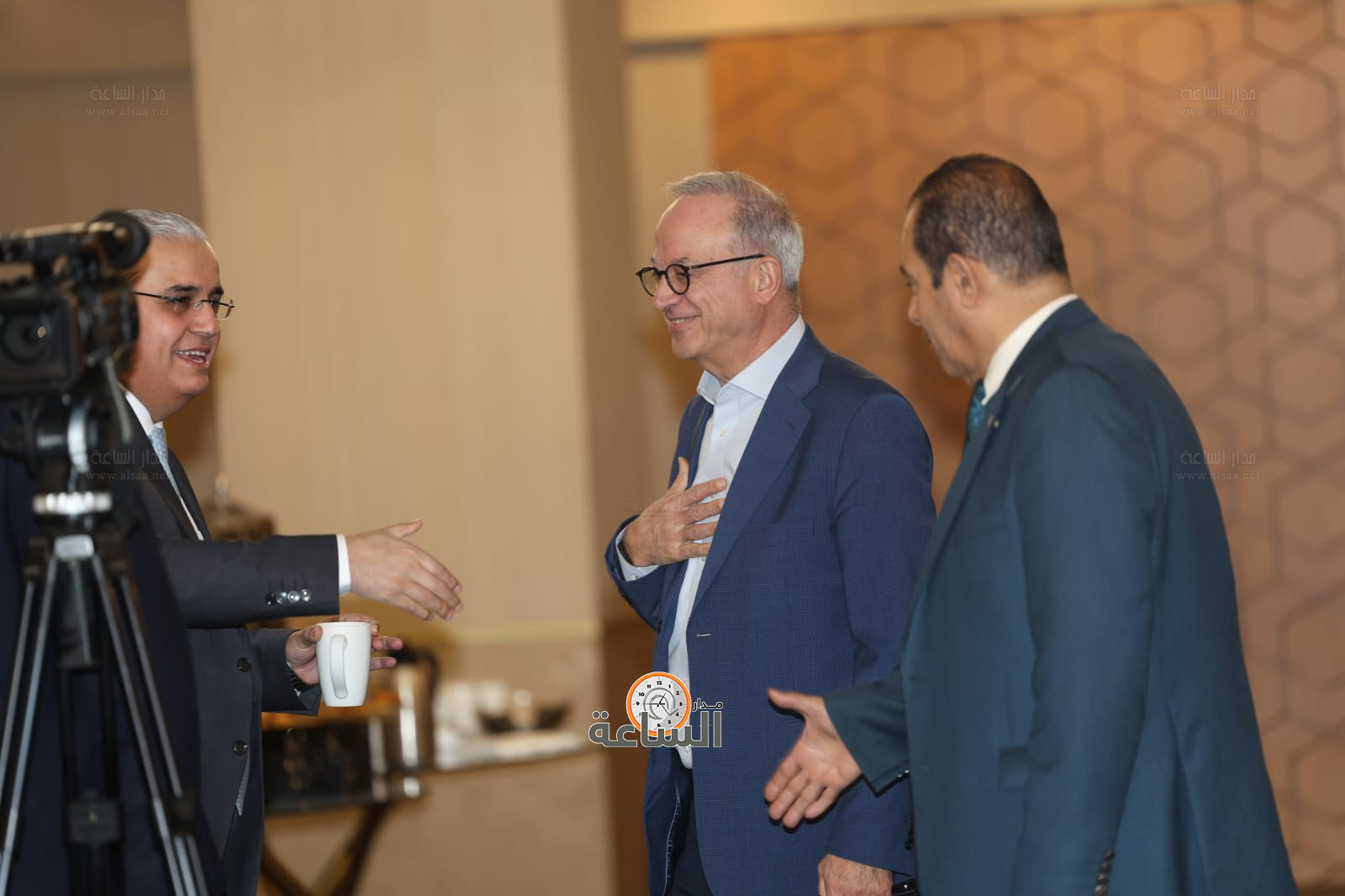 Madar Al-Saa Images 0.9668914237354851