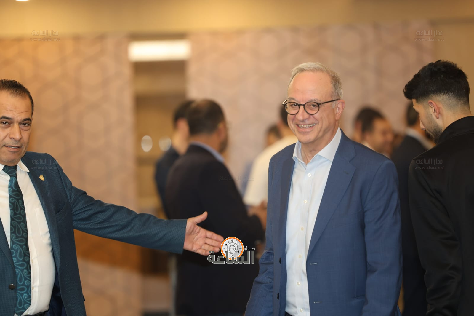 Madar Al-Saa Images 0.5597642521886474