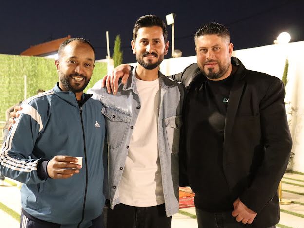 Madar Al-Saa Images 0.8985245336437901