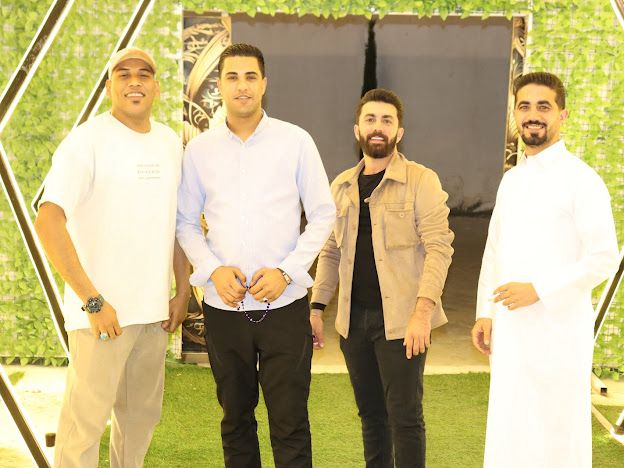 Madar Al-Saa Images 0.37346267588333015