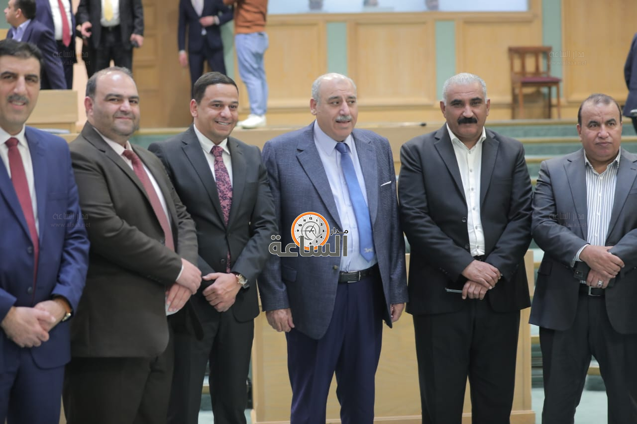 Madar Al-Saa Images 0.021283078951245482