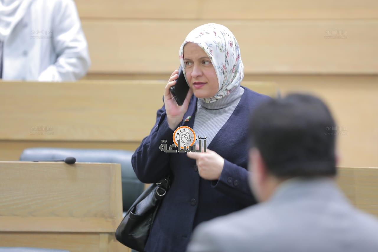 Madar Al-Saa Images 0.1411960196456843