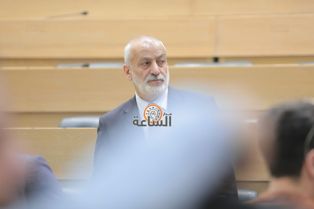 Madar Al-Saa Images 0.5898337378932881