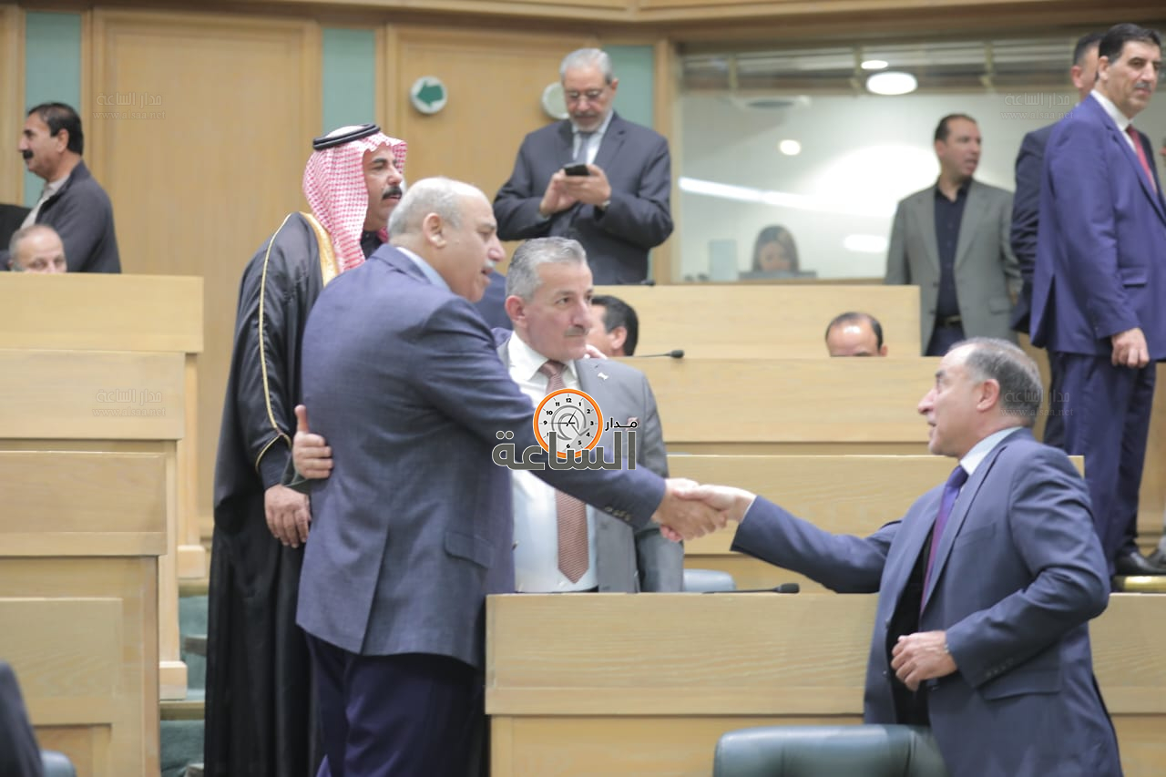 Madar Al-Saa Images 0.8270854944610273