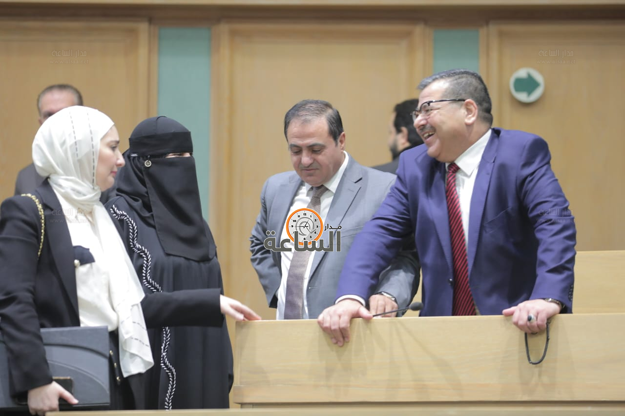 Madar Al-Saa Images 0.4299913865671463