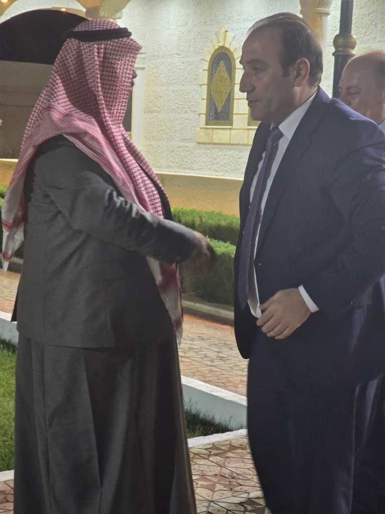 Madar Al-Saa Images 0.2796003186300495