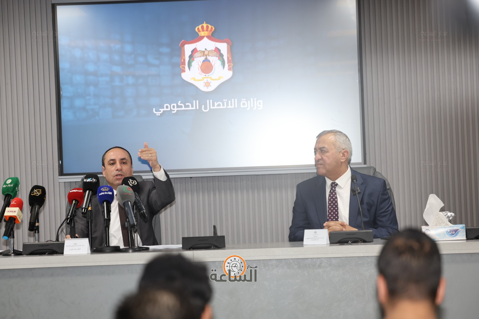 Madar Al-Saa Images 0.1720933538733389