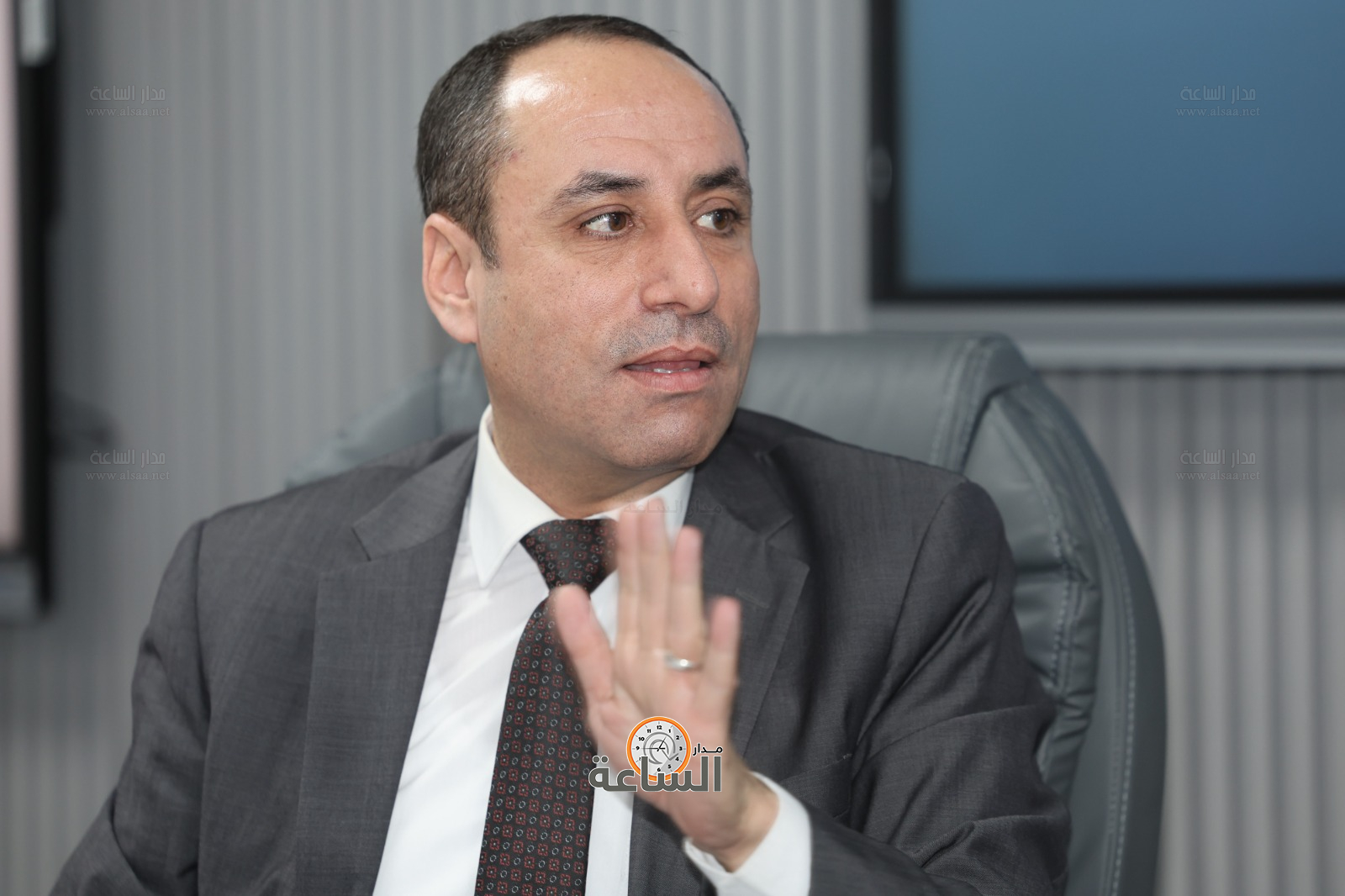 Madar Al-Saa Images 0.22330417310367245