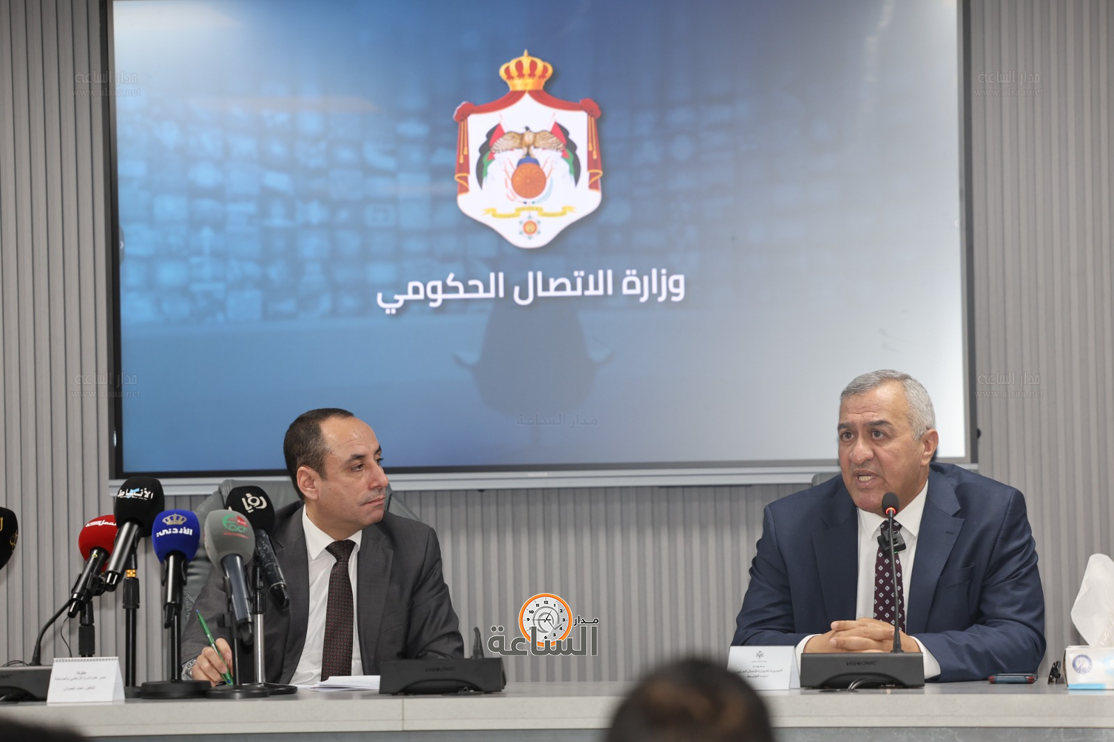 Madar Al-Saa Images 0.4105096146016791