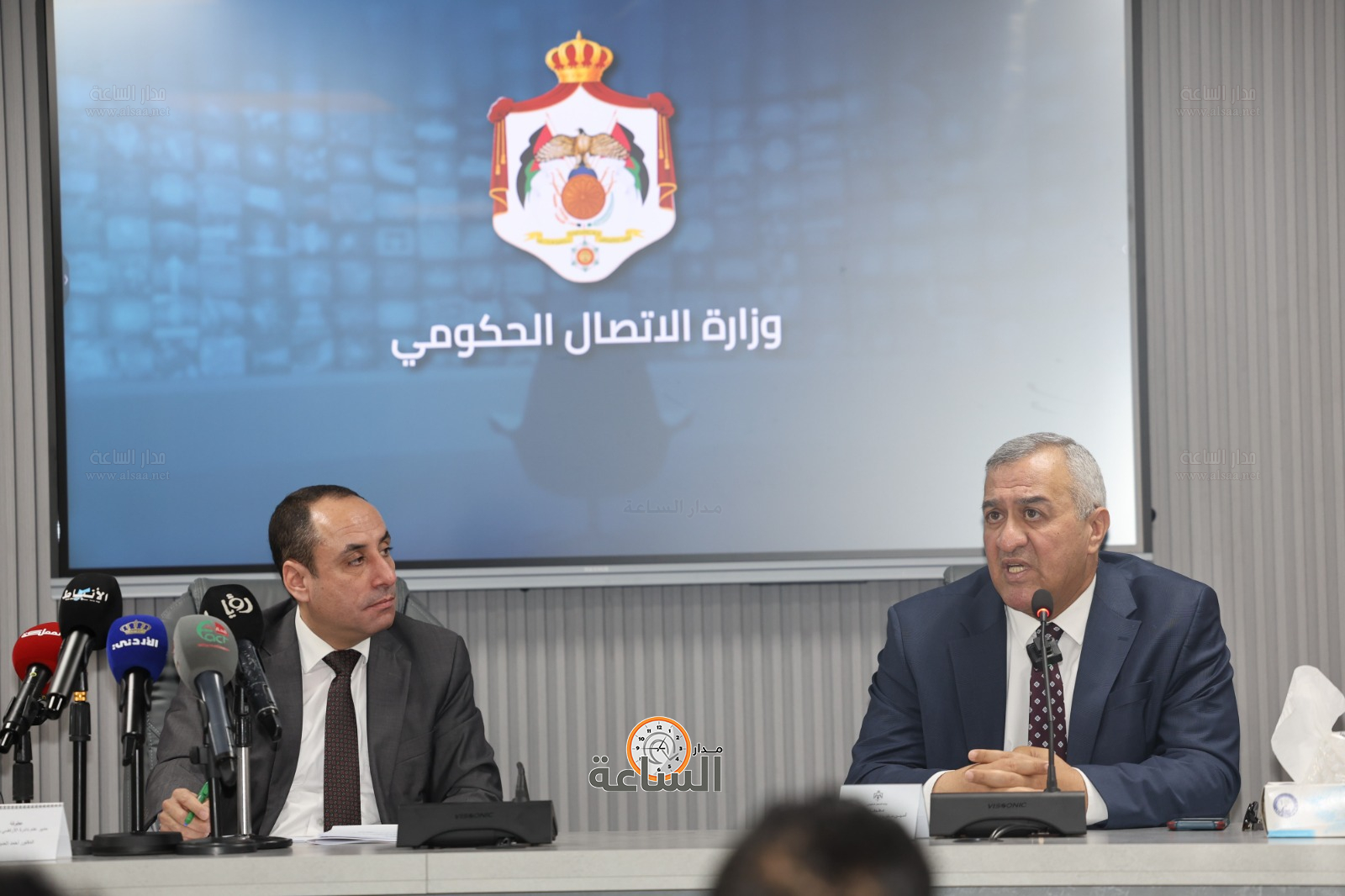 Madar Al-Saa Images 0.9665532494592564