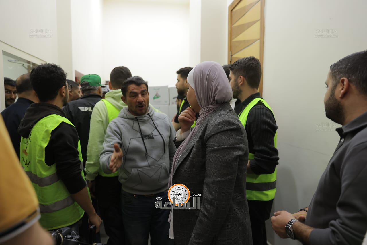 Madar Al-Saa Images 0.598623289832154