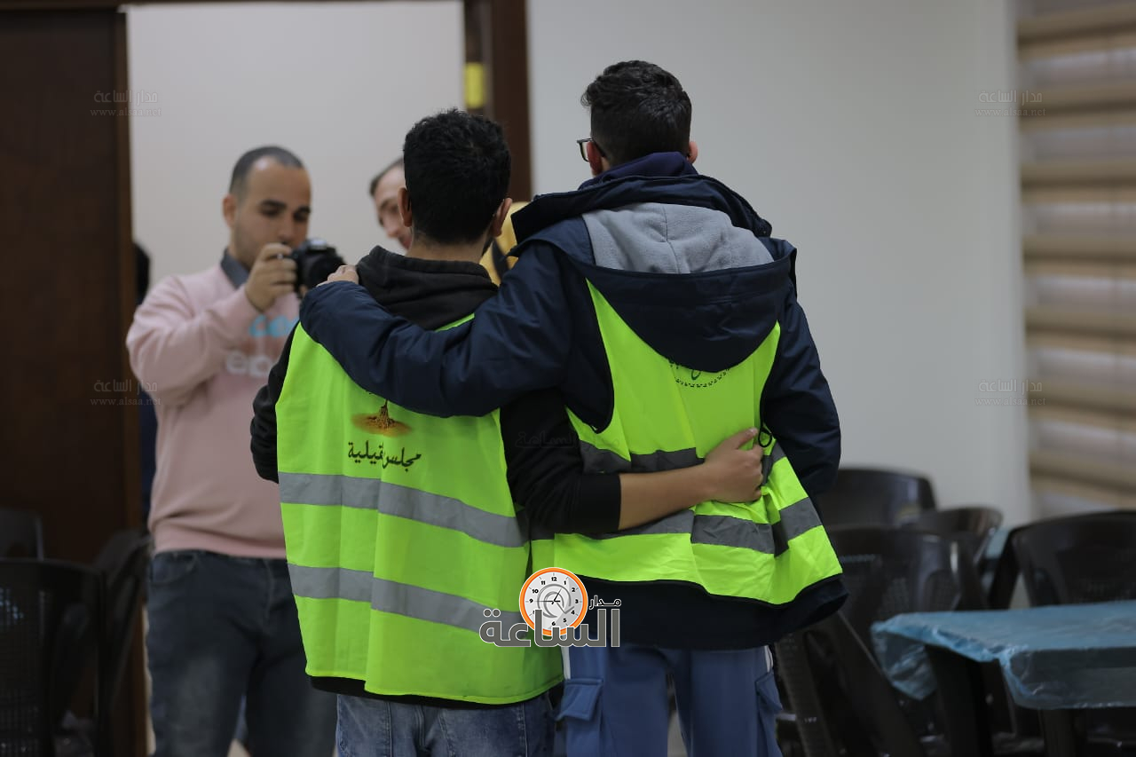 Madar Al-Saa Images 0.530286885362313