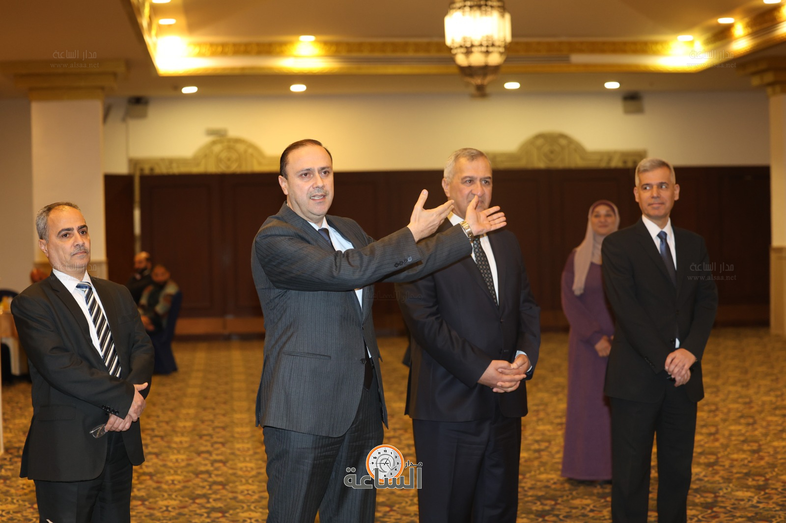 Madar Al-Saa Images 0.9193342717687052