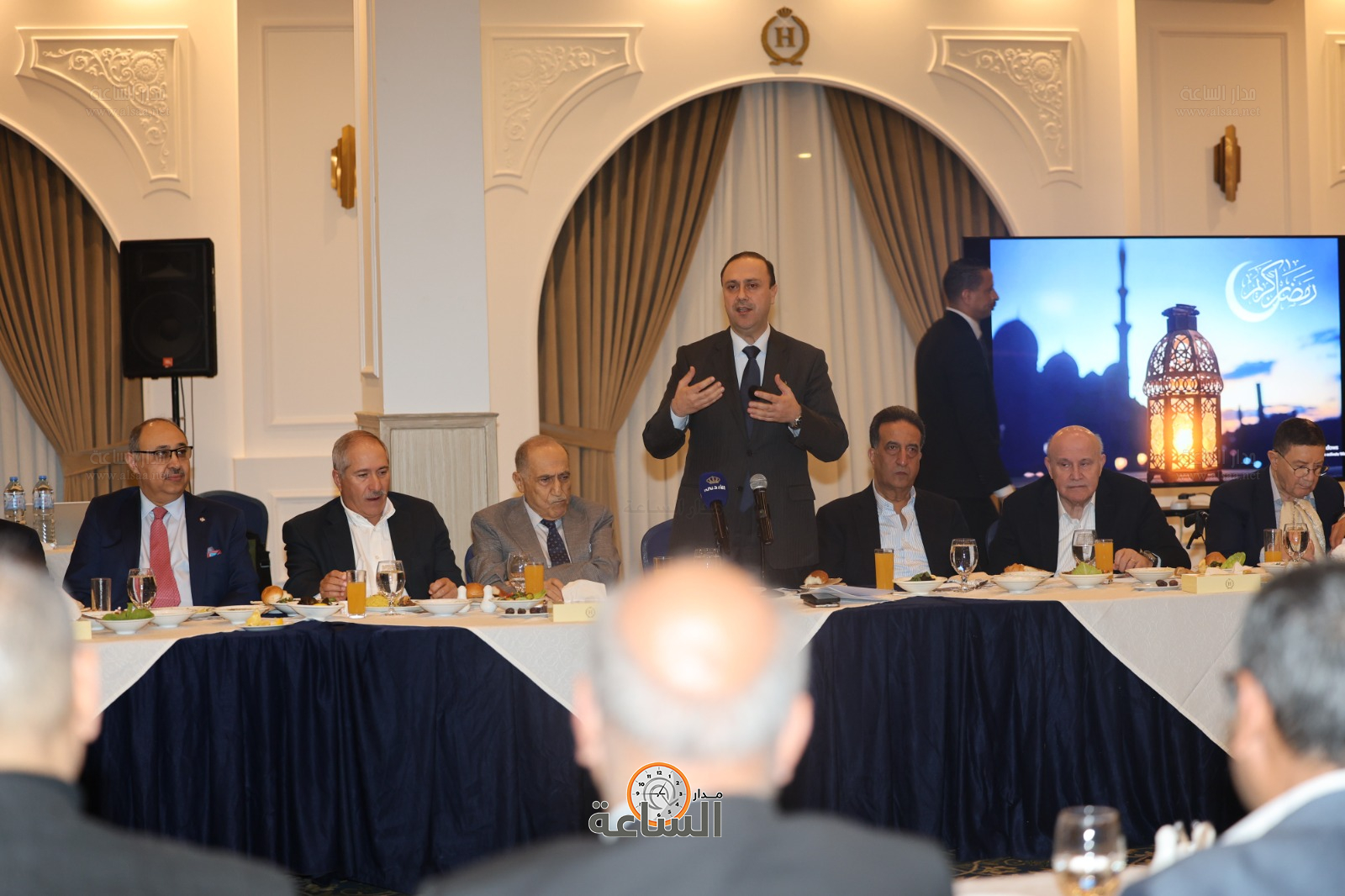 Madar Al-Saa Images 0.4922789034869117