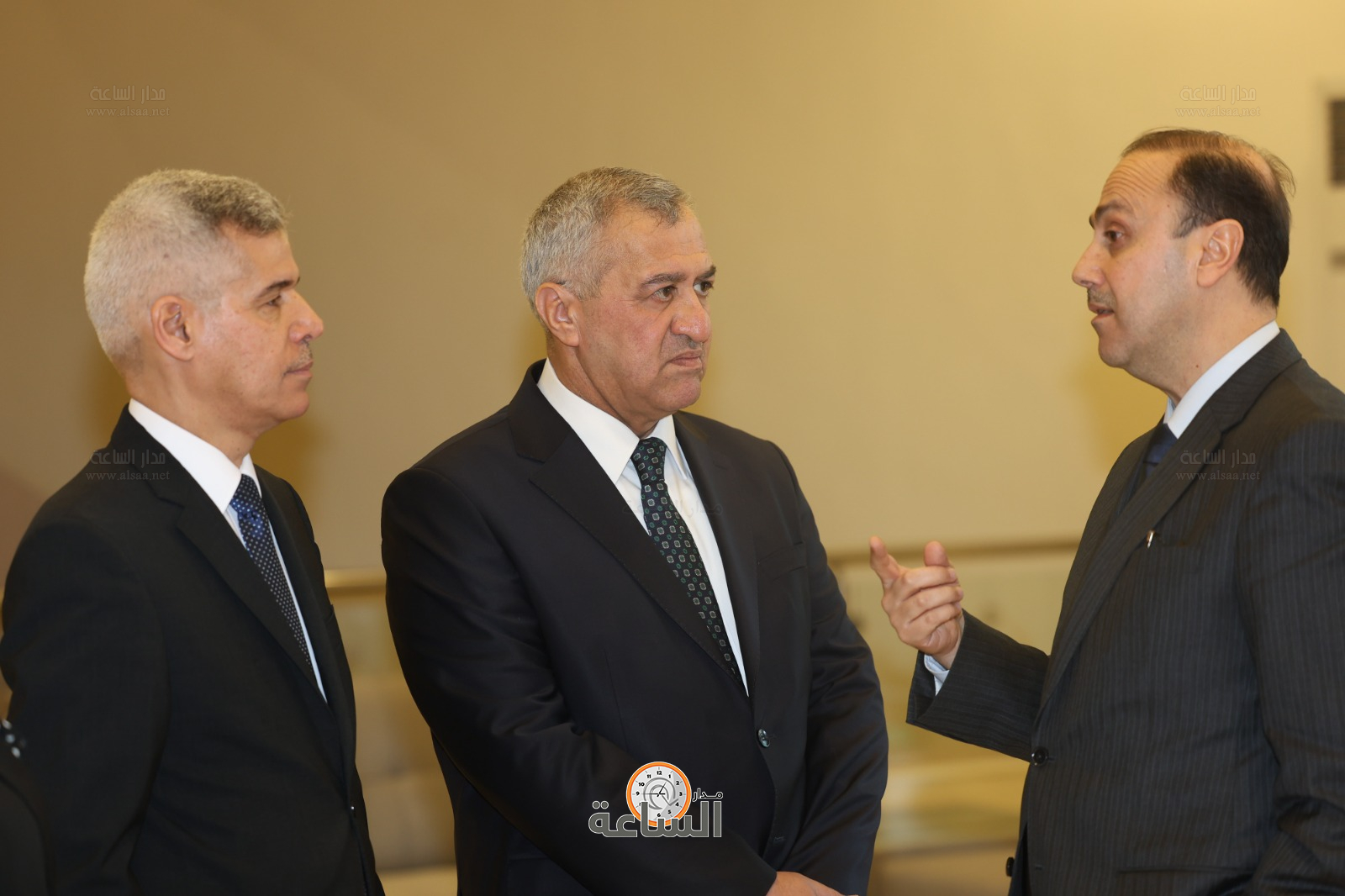 Madar Al-Saa Images 0.38169354105185294