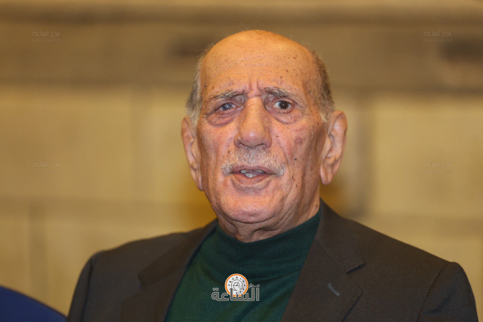 Madar Al-Saa Images 0.3808568263277352