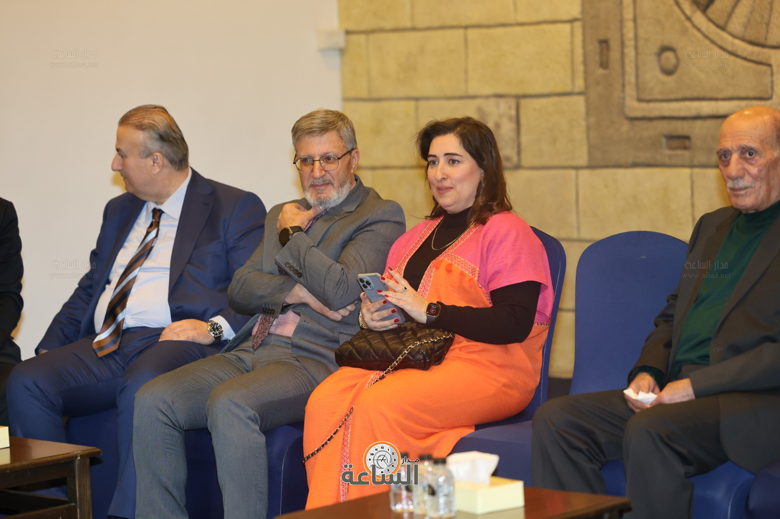 Madar Al-Saa Images 0.30430836171485875