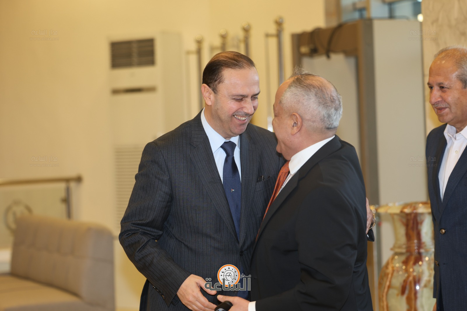 Madar Al-Saa Images 0.09011149413127884