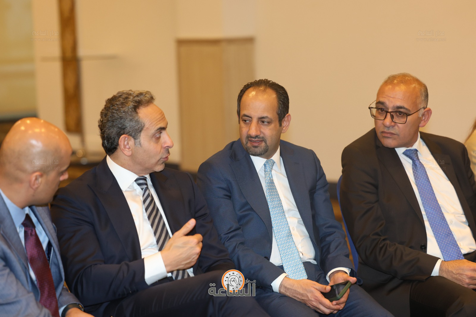 Madar Al-Saa Images 0.9107311031994096