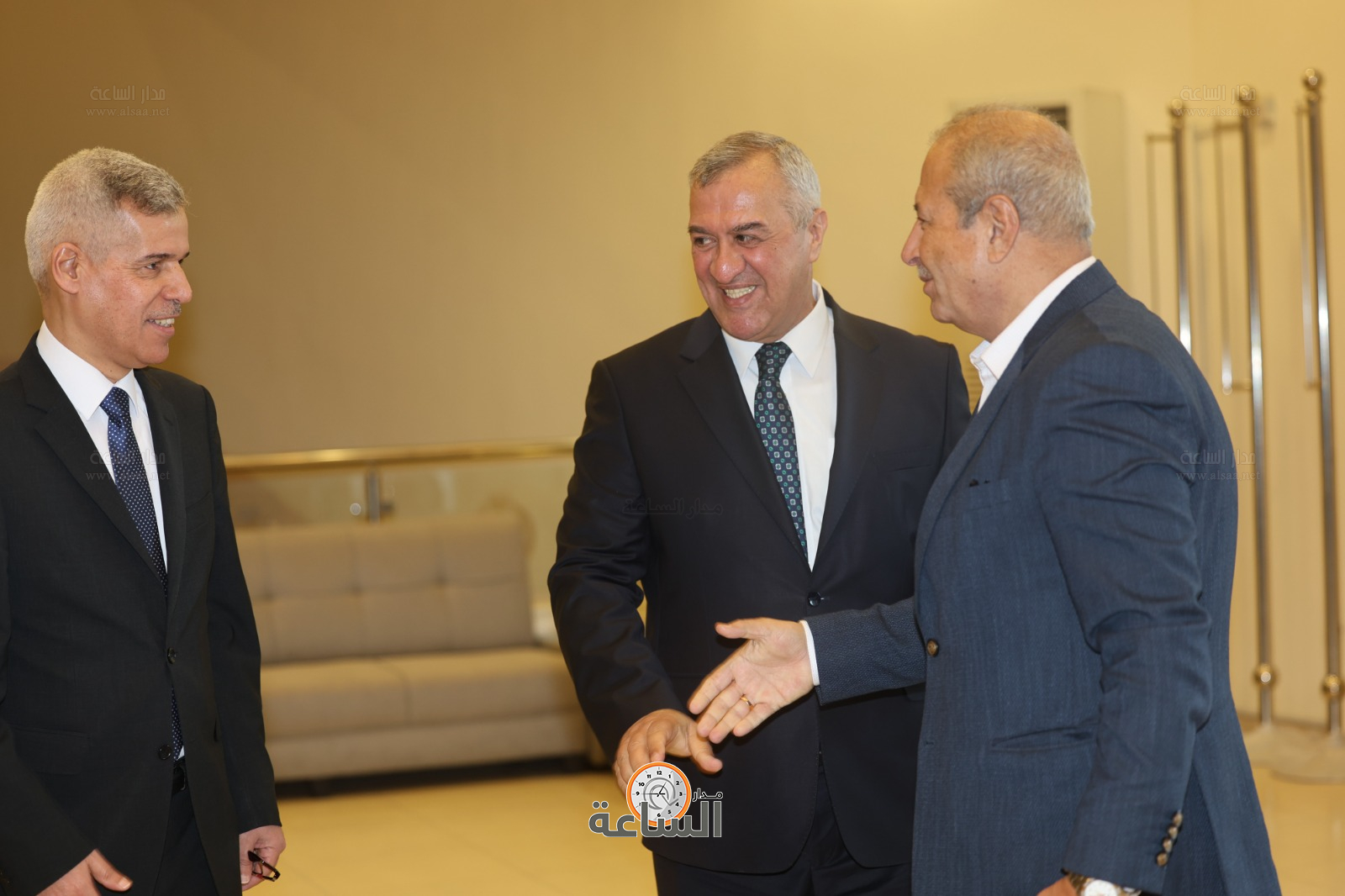 Madar Al-Saa Images 0.9840107056520153