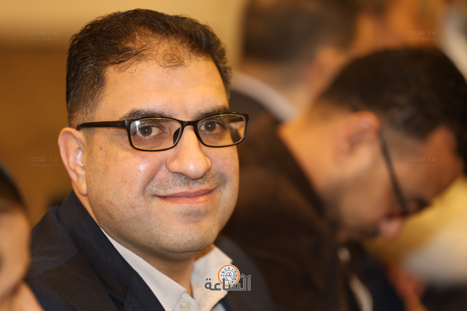 Madar Al-Saa Images 0.4856139041736429