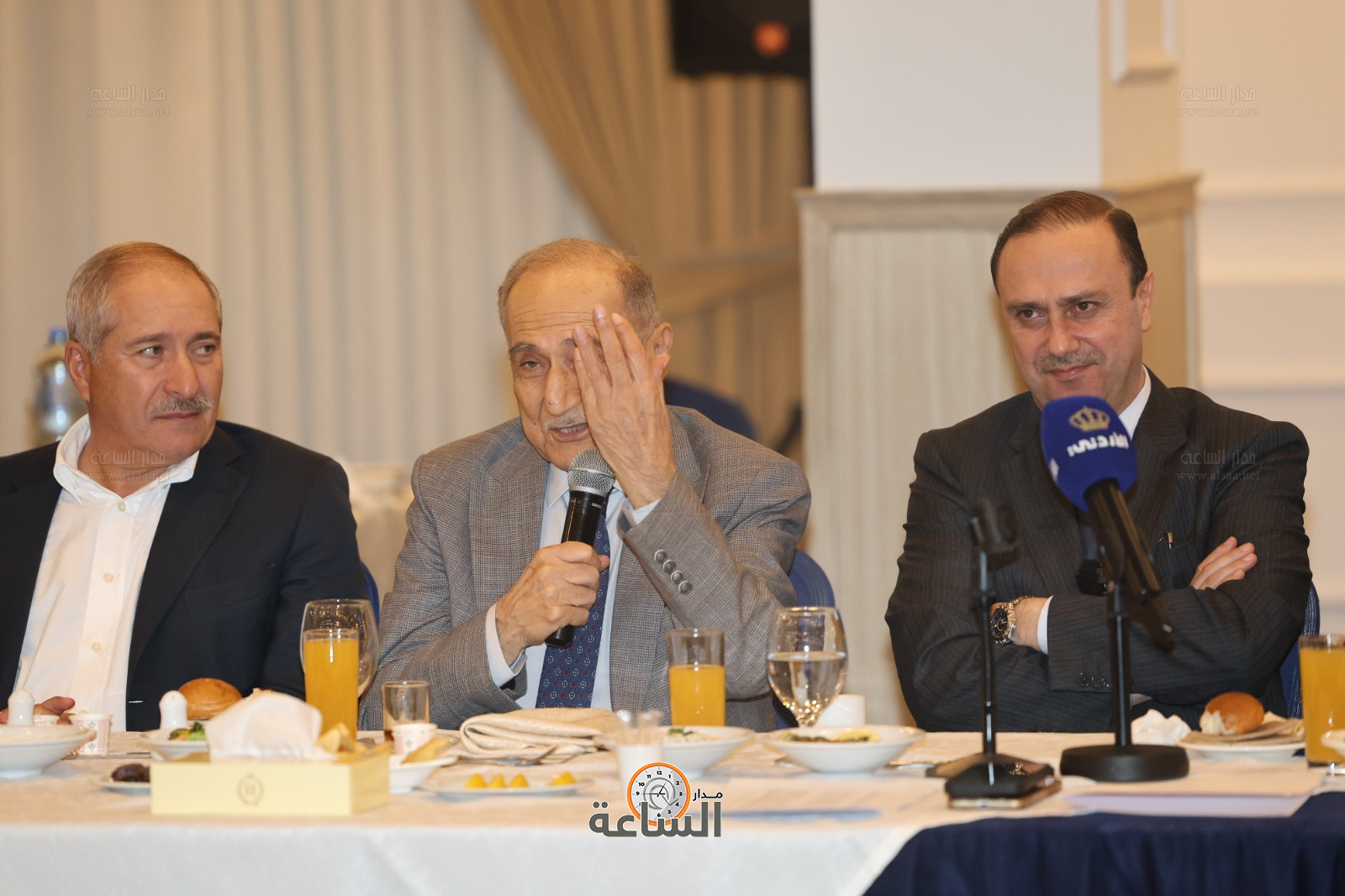 Madar Al-Saa Images 0.1652029861282327