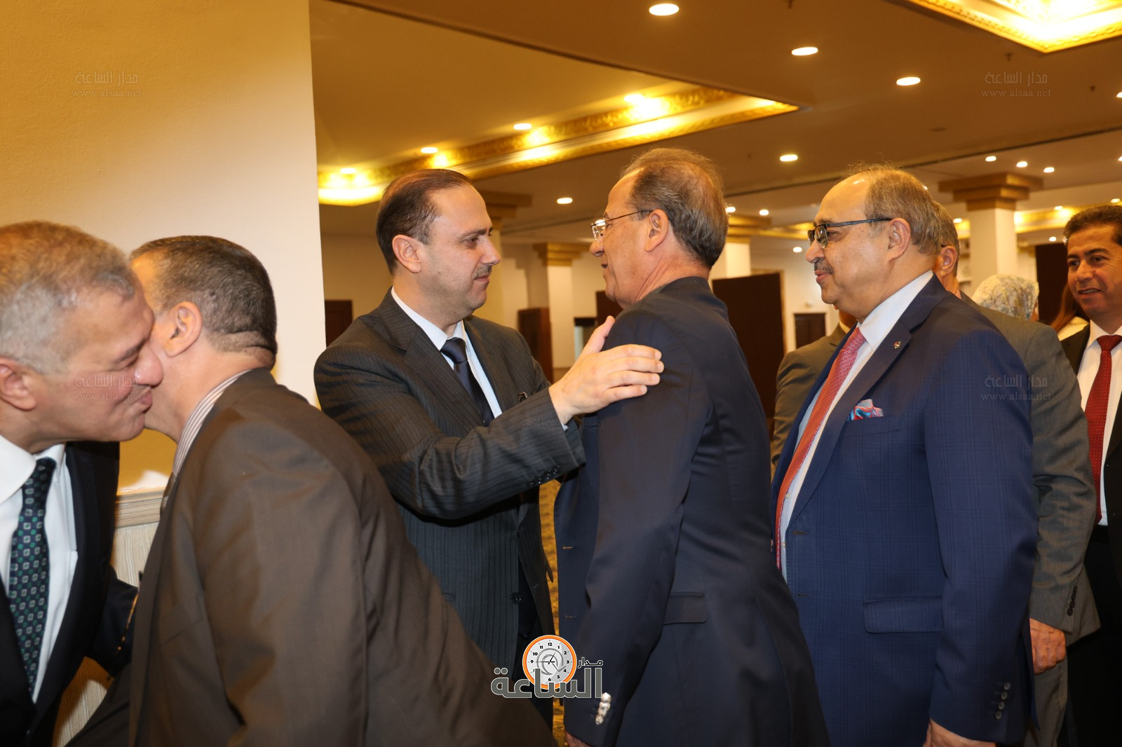 Madar Al-Saa Images 0.7538468860663257