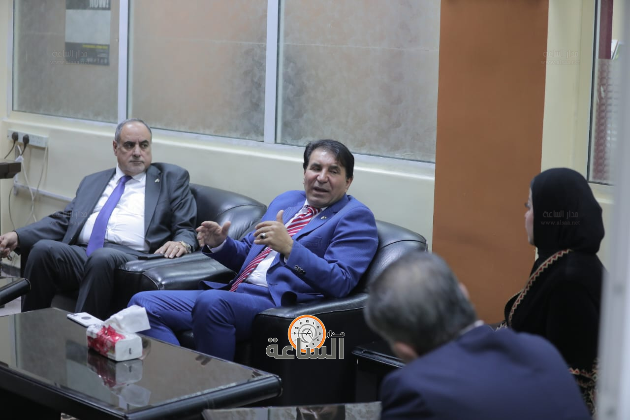 Madar Al-Saa Images 0.9825463370216265