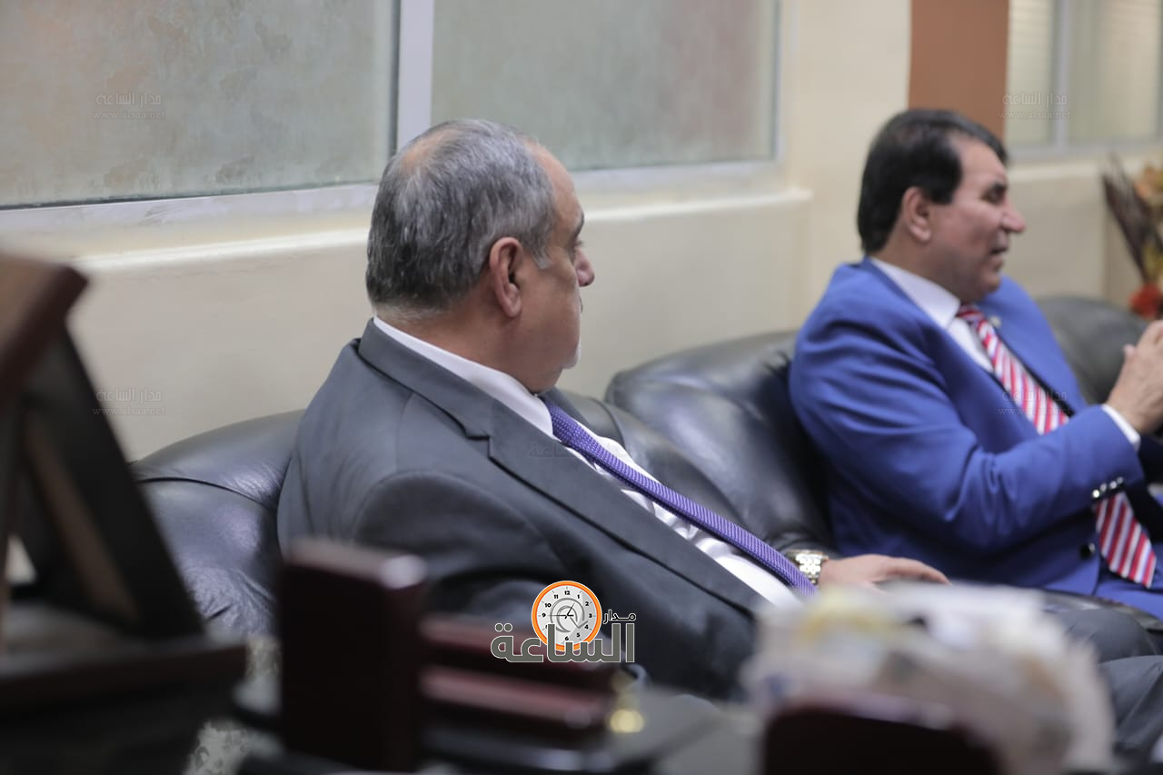 Madar Al-Saa Images 0.7621368578722576