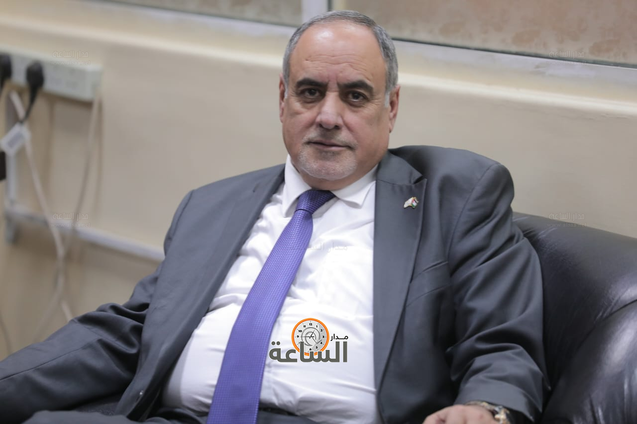 Madar Al-Saa Images 0.3416115370298416