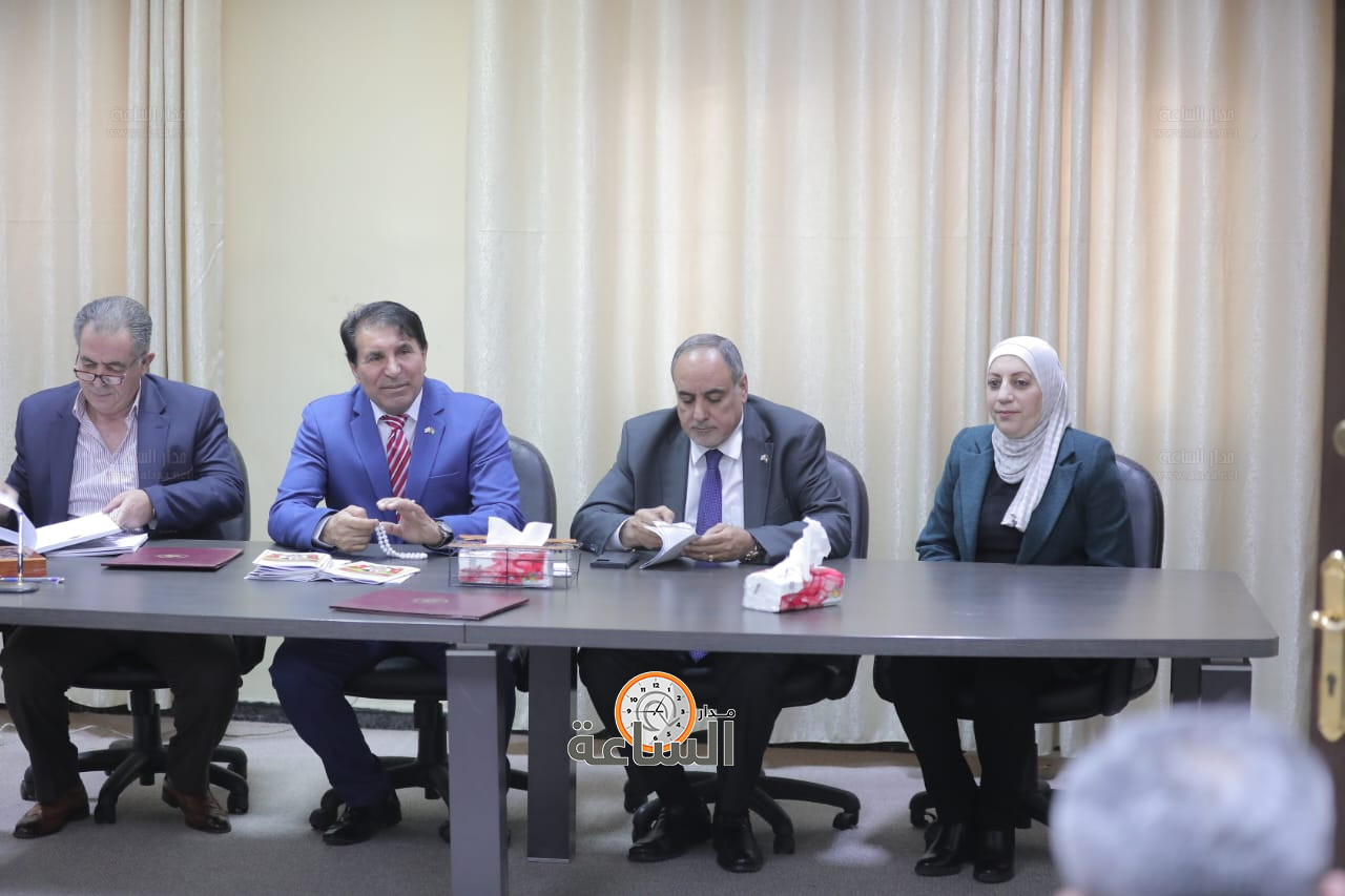 Madar Al-Saa Images 0.9198859714667451