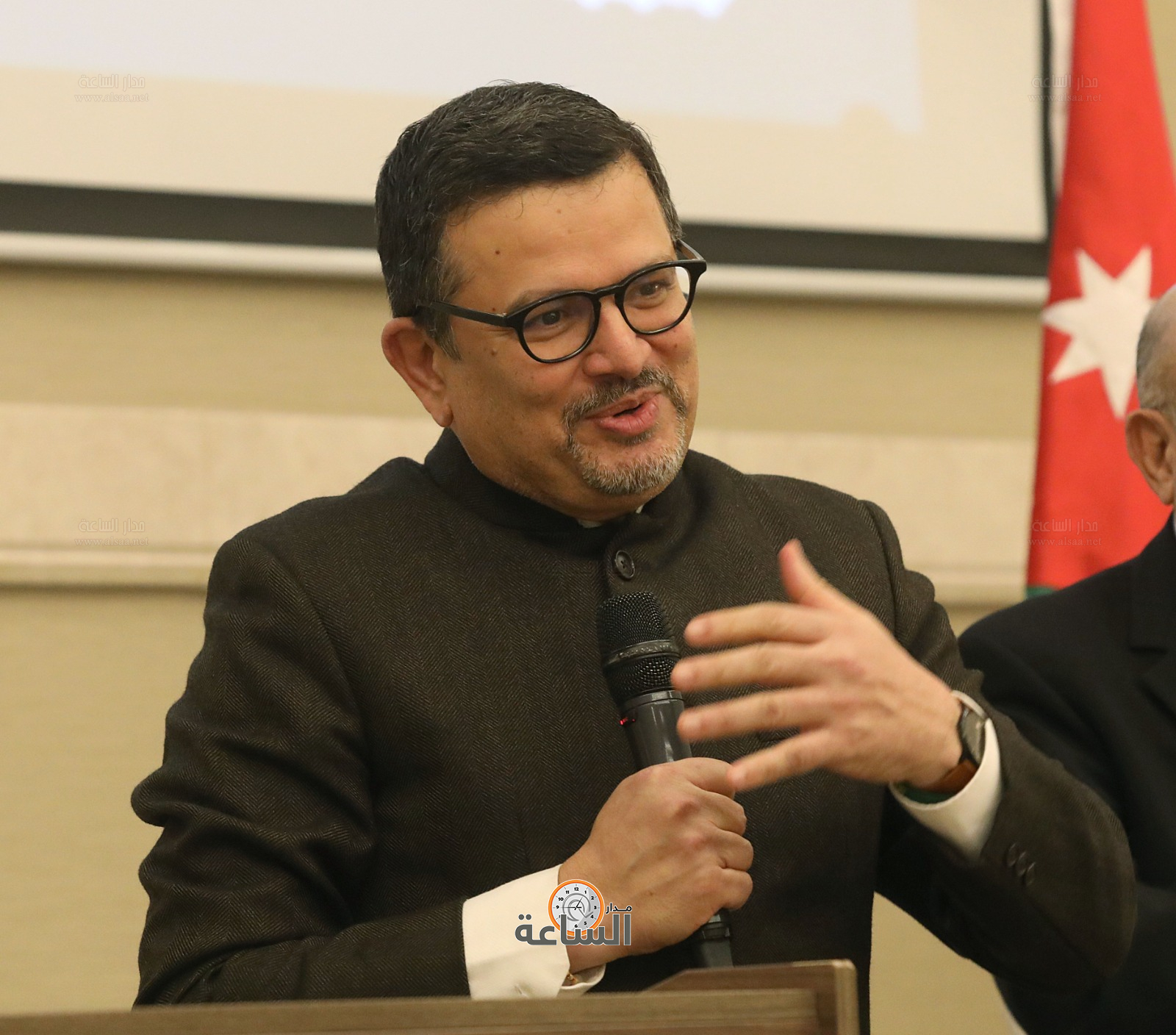 Madar Al-Saa Images 0.6418418641567414