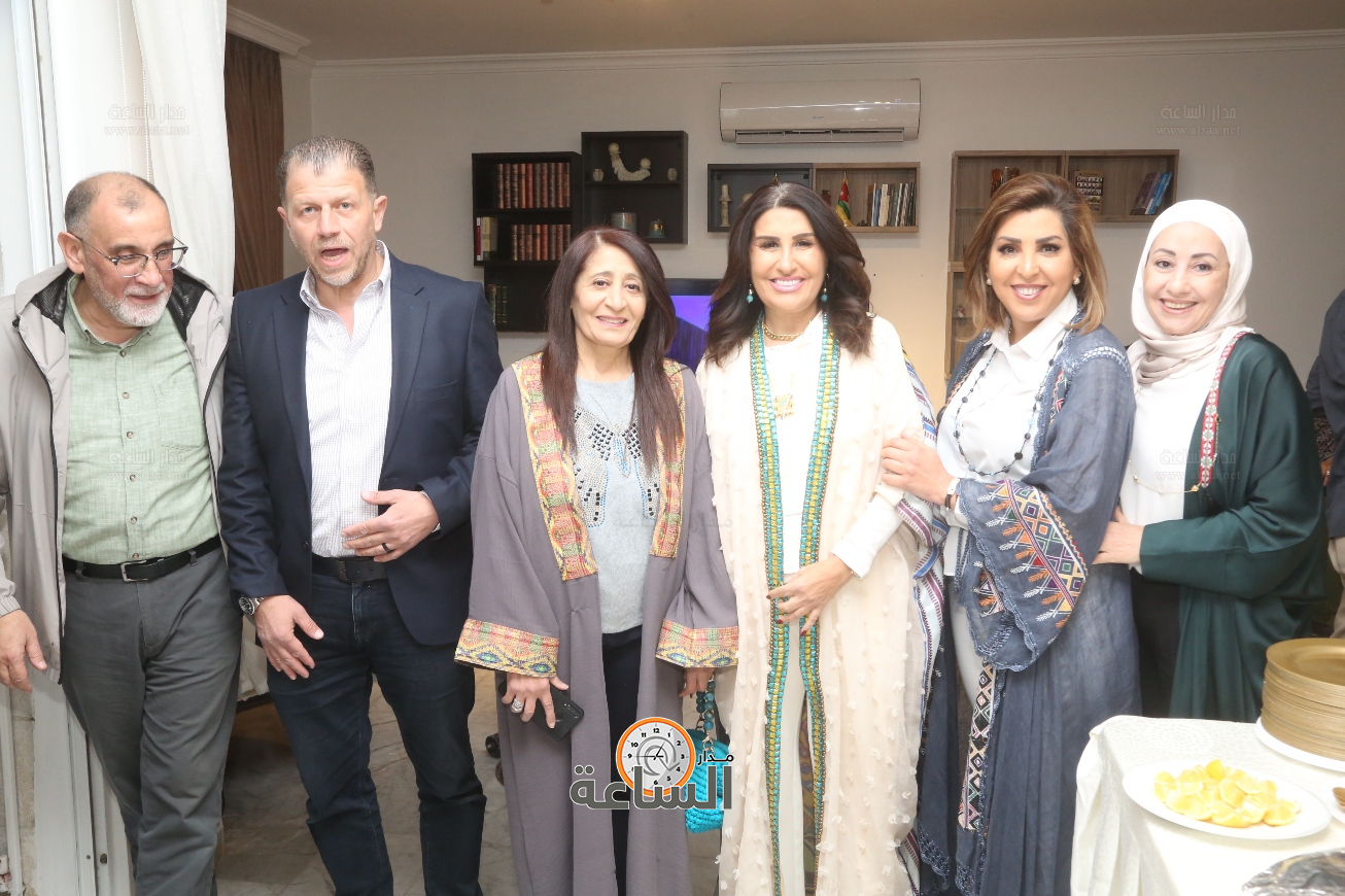 Madar Al-Saa Images 0.2889629621366987