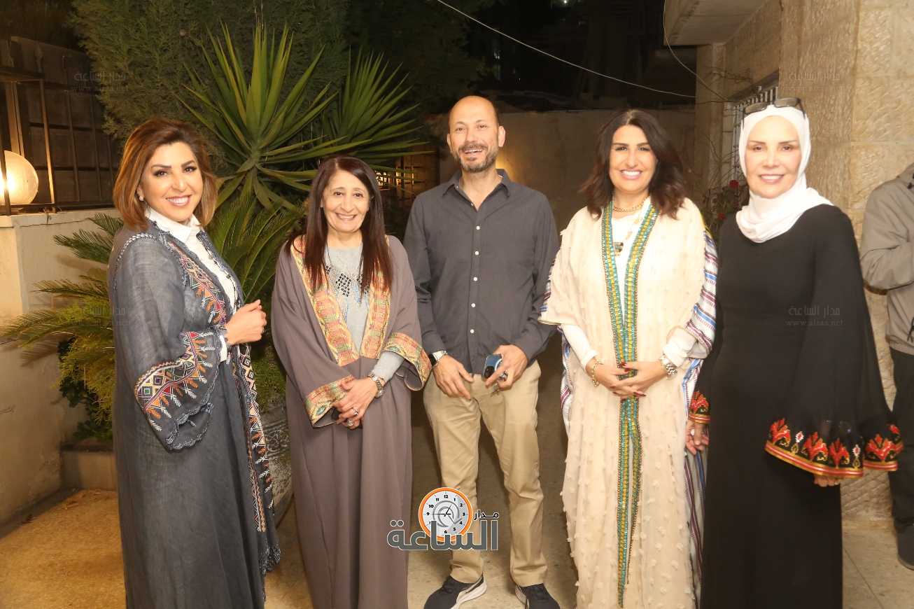 Madar Al-Saa Images 0.14601153714240622