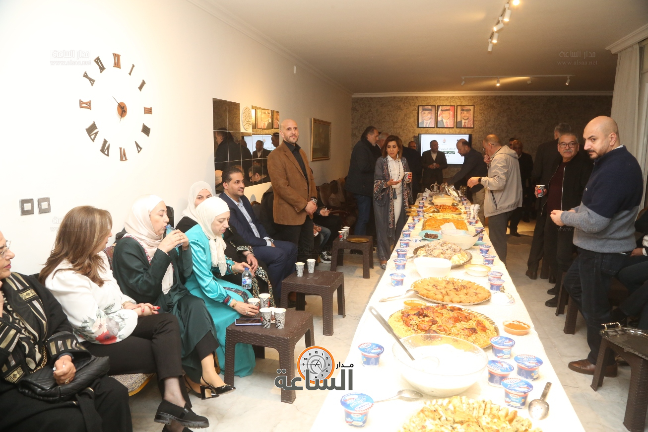 Madar Al-Saa Images 0.9687167305249498